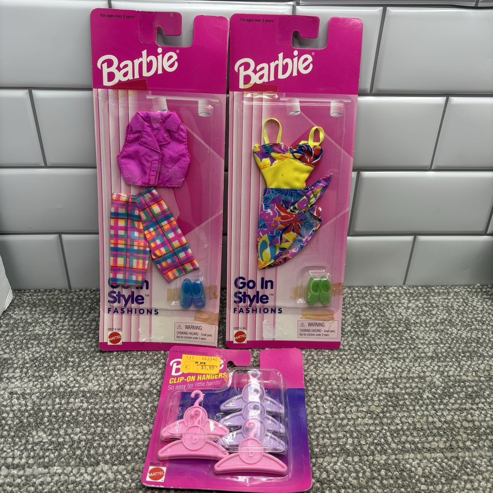 Barbie Go In Style Fashion Clothes 2 Sets NIP VTG 1996 Plus Hangers